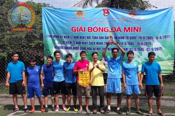 Bế mạc và trao giải Giải bóng đá mini năm 2017